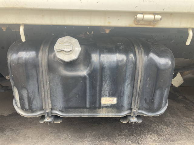 いすゞエルフ平ボディ小型（2t・3t）[写真15]