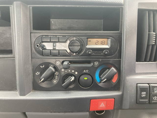 いすゞエルフ平ボディ小型（2t・3t）[写真30]