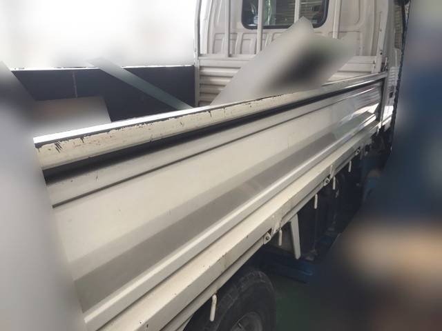 日産アトラス平ボディ小型（2t・3t）[写真08]