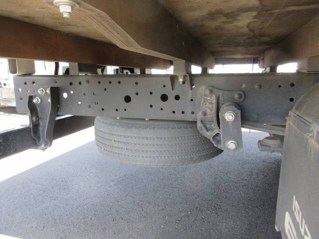 いすゞエルフ平ボディ小型（2t・3t）[写真10]