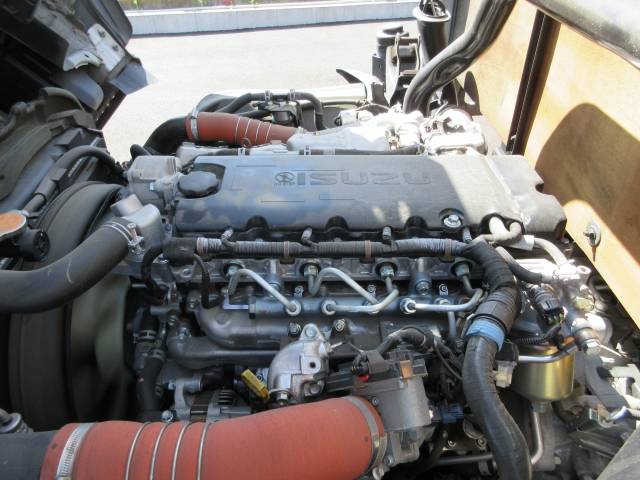 いすゞエルフ平ボディ小型（2t・3t）[写真18]