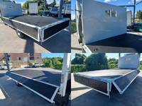 三菱ふそうキャンター平ボディ小型（2t・3t）[写真11]