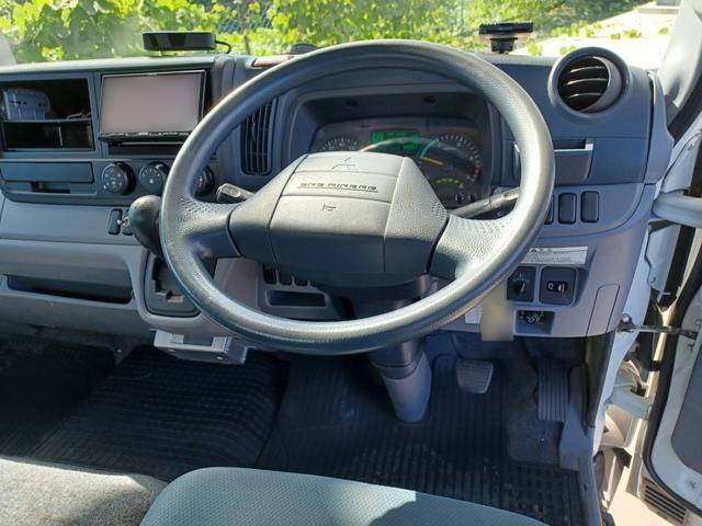 三菱ふそうキャンター平ボディ小型（2t・3t）[写真18]