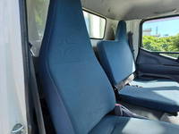 三菱ふそうキャンター平ボディ小型（2t・3t）[写真24]