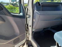 三菱ふそうキャンター平ボディ小型（2t・3t）[写真25]