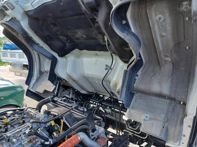 三菱ふそうキャンター平ボディ小型（2t・3t）[写真32]