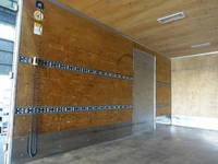 三菱ふそうキャンターアルミバン小型（2t・3t）[写真11]