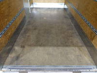 三菱ふそうキャンターアルミバン小型（2t・3t）[写真14]