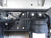 三菱ふそうキャンターアルミバン小型（2t・3t）[写真18]