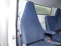 三菱ふそうキャンターアルミバン小型（2t・3t）[写真26]