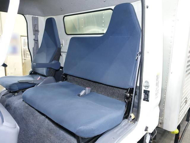 三菱ふそうキャンターアルミバン小型（2t・3t）[写真28]