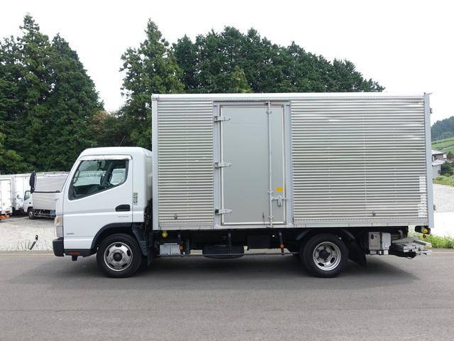 三菱ふそうキャンターアルミバン小型（2t・3t）[写真06]
