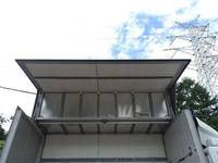 三菱ふそうキャンターアルミウイング小型（2t・3t）[写真11]