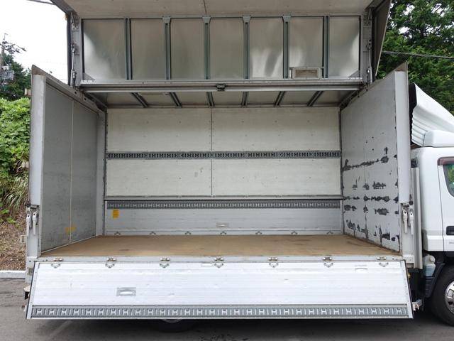 三菱ふそうキャンターアルミウイング小型（2t・3t）[写真12]