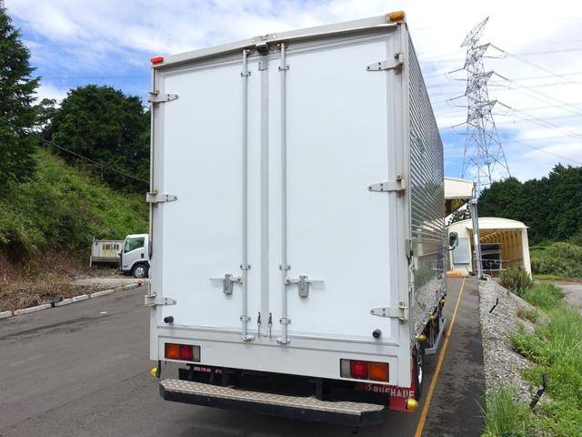 三菱ふそうキャンターアルミウイング小型（2t・3t）[写真02]