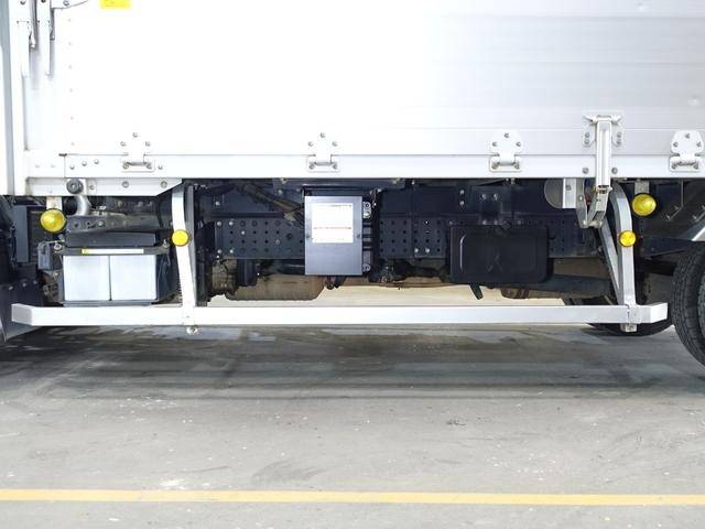 三菱ふそうキャンターアルミウイング小型（2t・3t）[写真20]