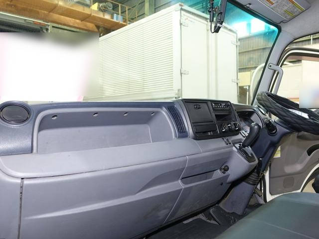 三菱ふそうキャンターアルミウイング小型（2t・3t）[写真32]