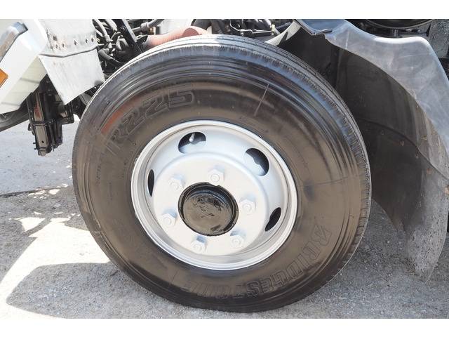 三菱ふそうファイタークレーン4段中型（4t）[写真23]