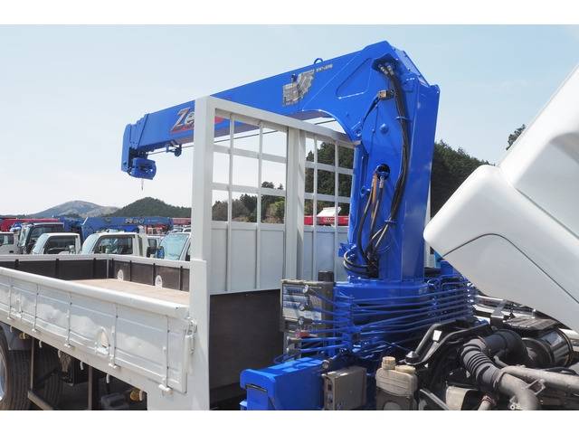 三菱ふそうファイタークレーン4段中型（4t）[写真24]