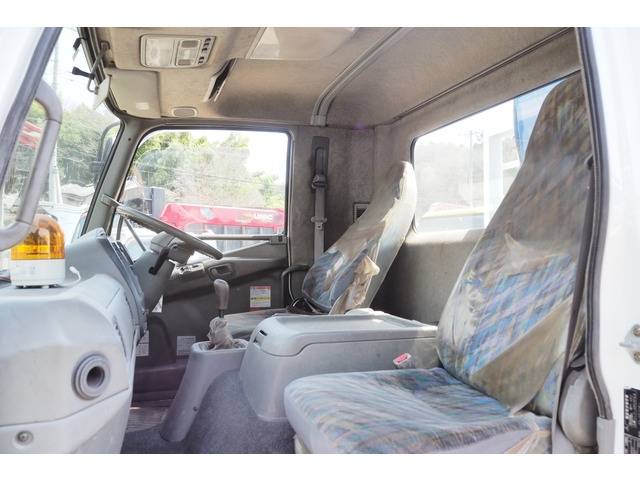 三菱ふそうファイタークレーン4段中型（4t）[写真32]