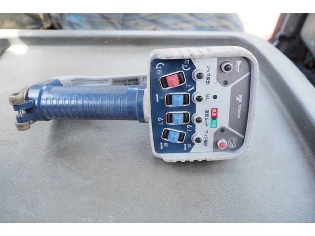 三菱ふそうファイタークレーン4段中型（4t）[写真36]