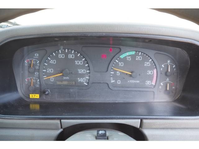 三菱ふそうファイタークレーン4段中型（4t）[写真38]