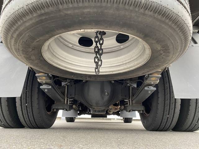 トヨタトヨエース平ボディ小型（2t・3t）[写真19]