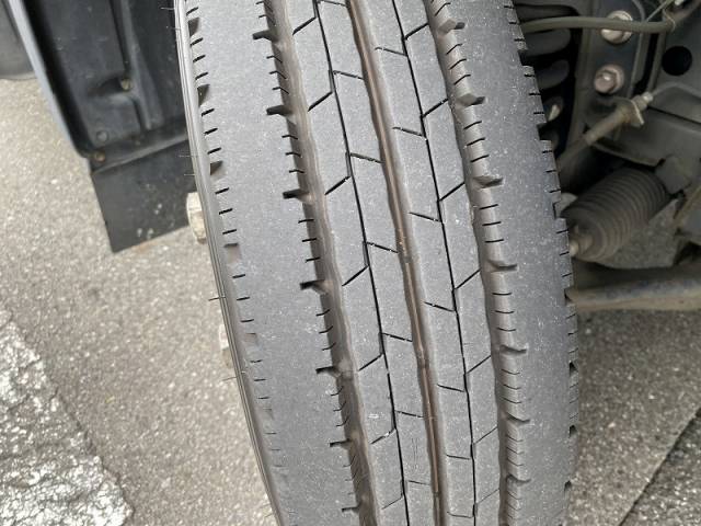 トヨタトヨエース平ボディ小型（2t・3t）[写真23]