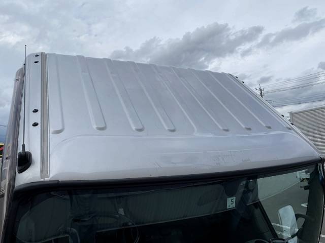 トヨタトヨエース平ボディ小型（2t・3t）[写真32]