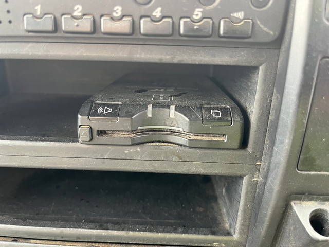 日野デュトロクレーン4段小型（2t・3t）[写真17]