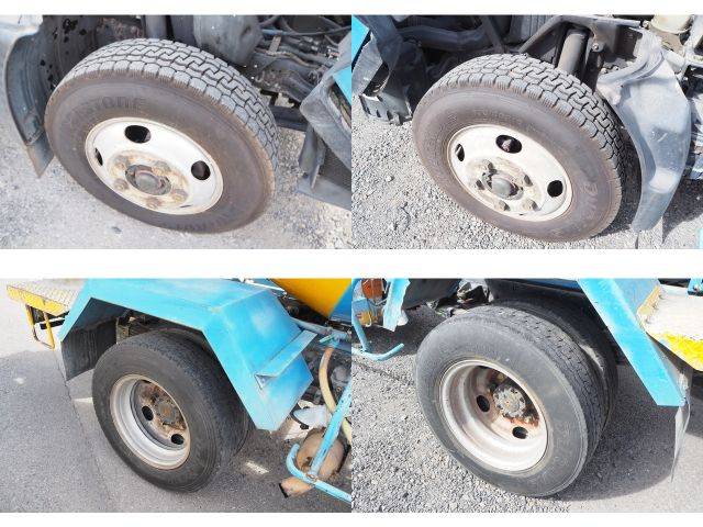 日野デュトロミキサー車（コンクリートミキサー）小型（2t・3t）[写真19]