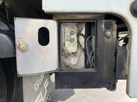 いすゞエルフ平ボディ小型（2t・3t）[写真19]