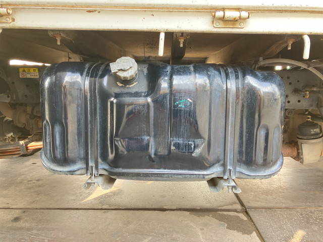 いすゞエルフ平ボディ小型（2t・3t）[写真22]