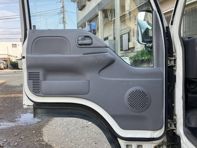 いすゞエルフ平ボディ小型（2t・3t）[写真28]