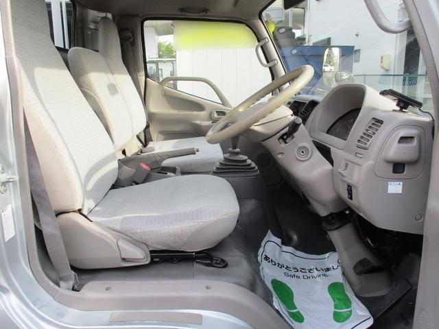 トヨタダイナ平ボディ小型（2t・3t）[写真12]