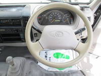 トヨタダイナ平ボディ小型（2t・3t）[写真13]