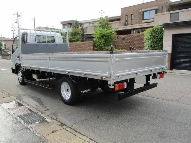 トヨタダイナ平ボディ小型（2t・3t）[写真02]