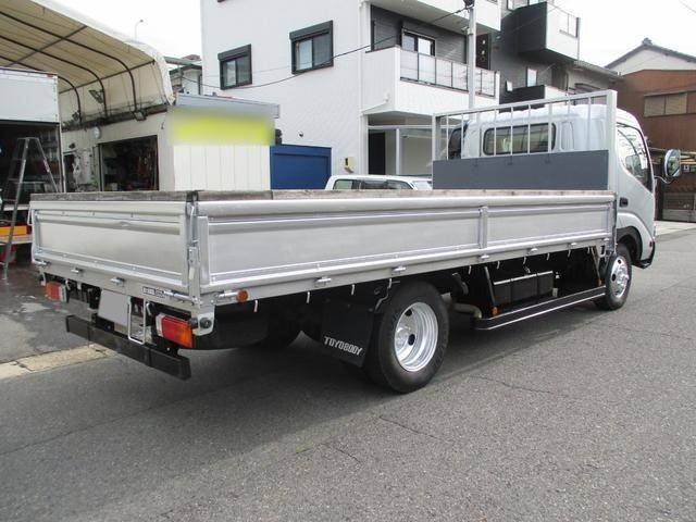 トヨタダイナ平ボディ小型（2t・3t）[写真04]