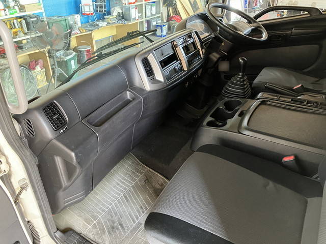 日野レンジャー冷凍車（冷蔵車）中型（4t）[写真34]