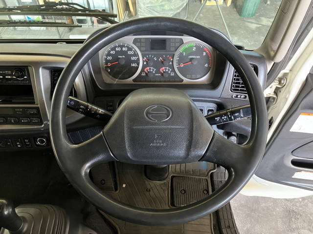 日野レンジャー冷凍車（冷蔵車）中型（4t）[写真36]