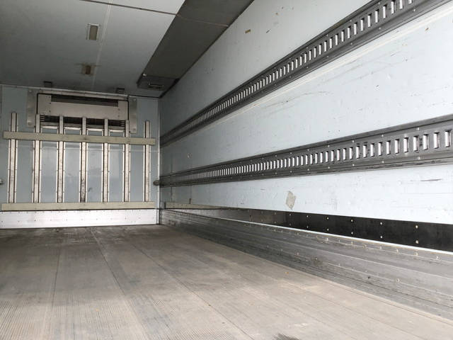日野レンジャー冷凍車（冷蔵車）中型（4t）[写真13]
