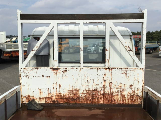 いすゞフォワード平ボディ中型（4t）[写真14]