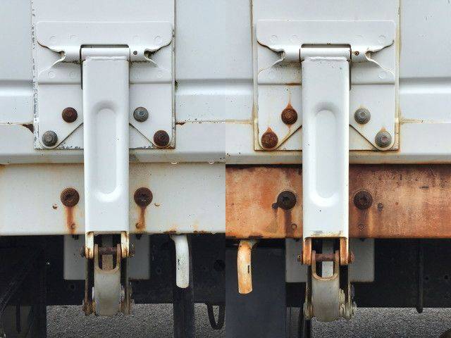 いすゞフォワード平ボディ中型（4t）[写真16]