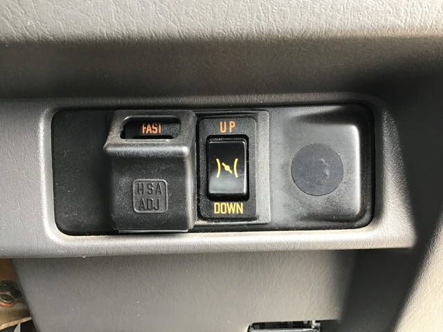 いすゞフォワード平ボディ中型（4t）[写真35]