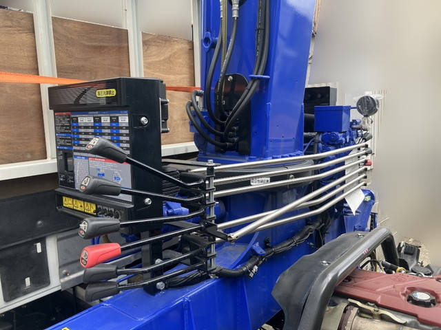 日野デュトロクレーン4段小型（2t・3t）[写真11]