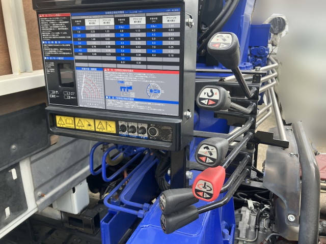 日野デュトロクレーン4段小型（2t・3t）[写真12]