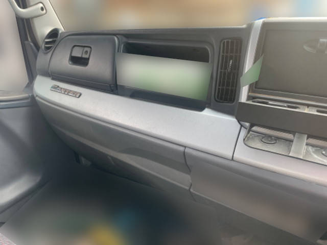 三菱ふそうキャンタークレーン4段小型（2t・3t）[写真33]