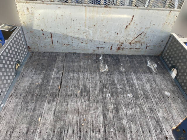 三菱ふそうキャンタークレーン4段小型（2t・3t）[写真08]