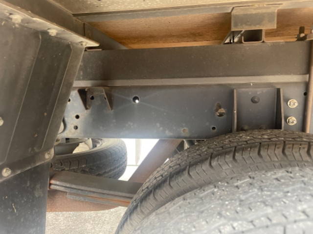 いすゞエルフカーテン車小型（2t・3t）[写真14]