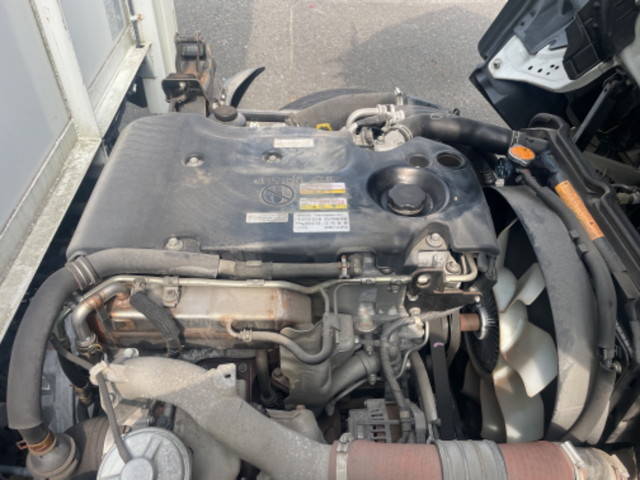 いすゞエルフカーテン車小型（2t・3t）[写真22]